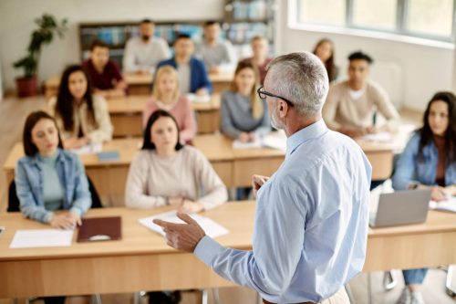 Les cours de français pour préparer une entrée à l'université